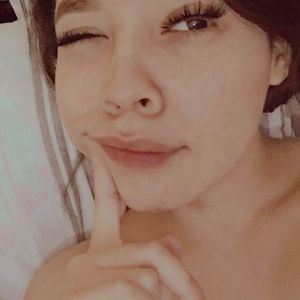 Meet your Posher, Nuvia